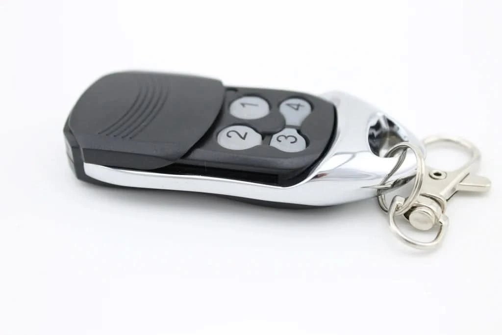 Nice Flor - S Compatible 4 - Button Remote Control – 433.92 MHz Rolling Code - Battery Mate